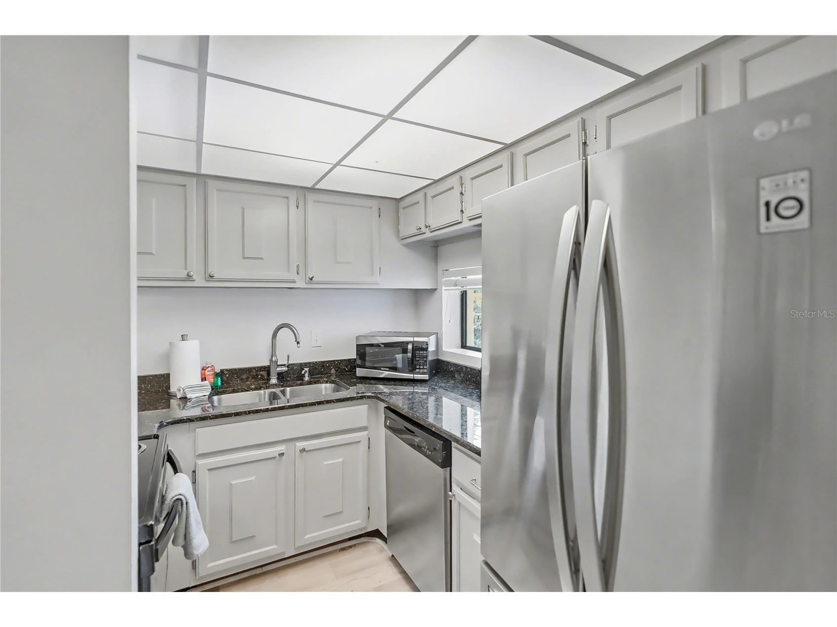 6157 Midnight Pass Road #E23 Sarasota FL 34242 A4675237 image17