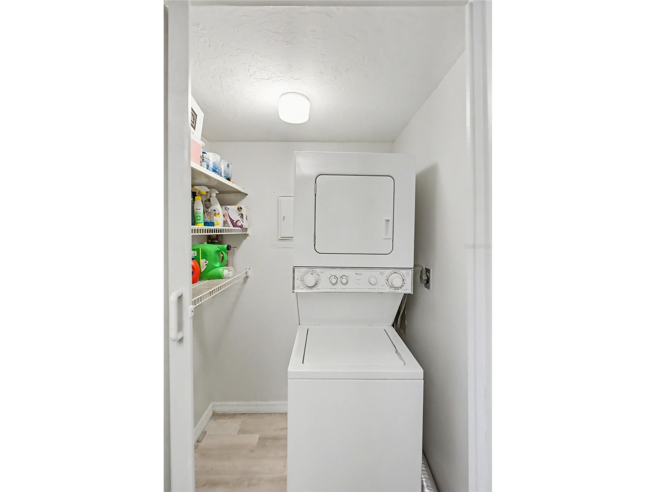 6157 Midnight Pass Road #E23 Sarasota FL 34242 A4675237 image19