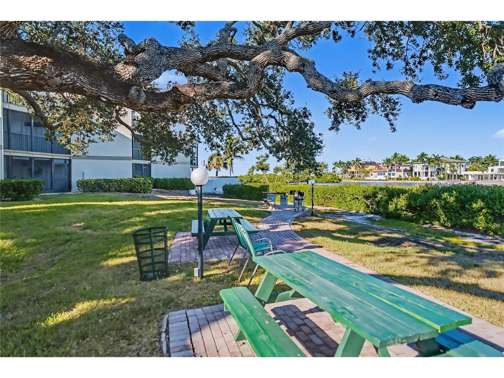 6157 Midnight Pass Road #E23 Sarasota FL 34242 A4675237 image40