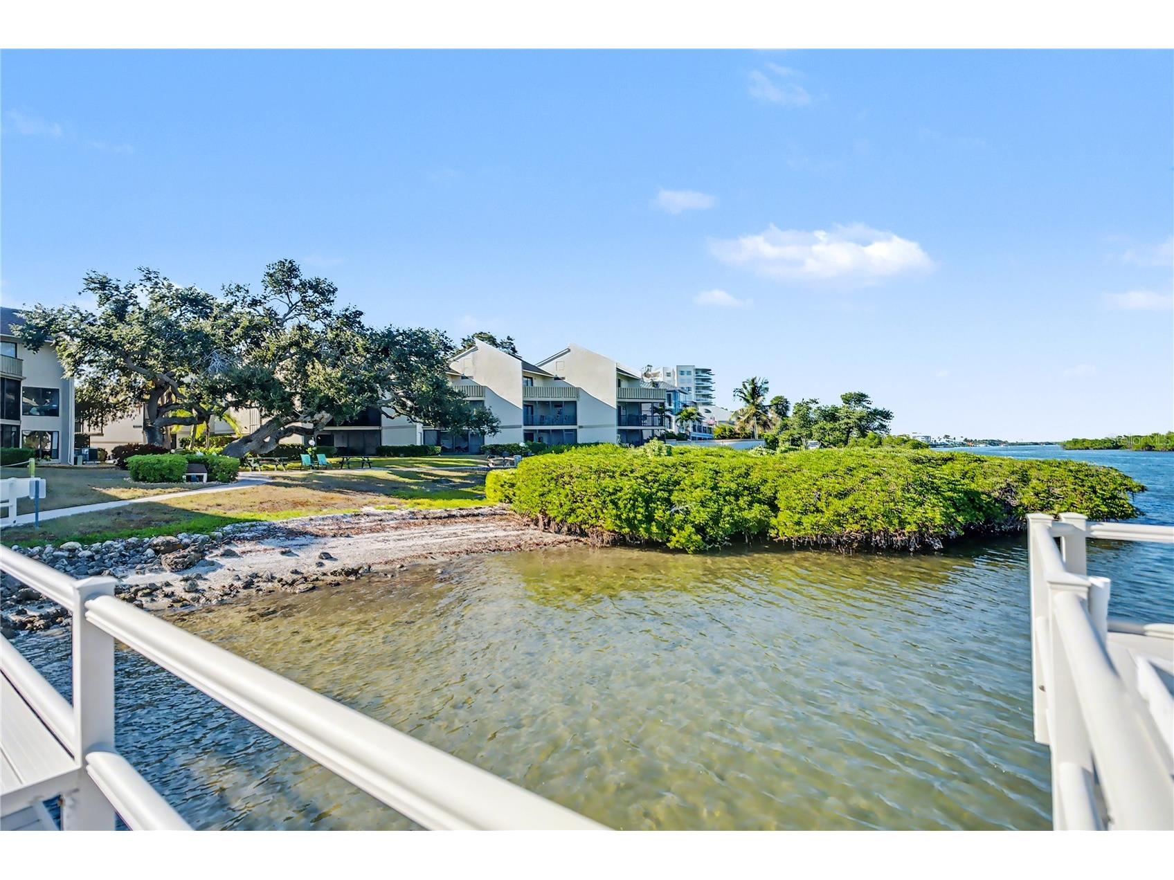 6157 Midnight Pass Road #E23 Sarasota FL 34242 A4675237 image44