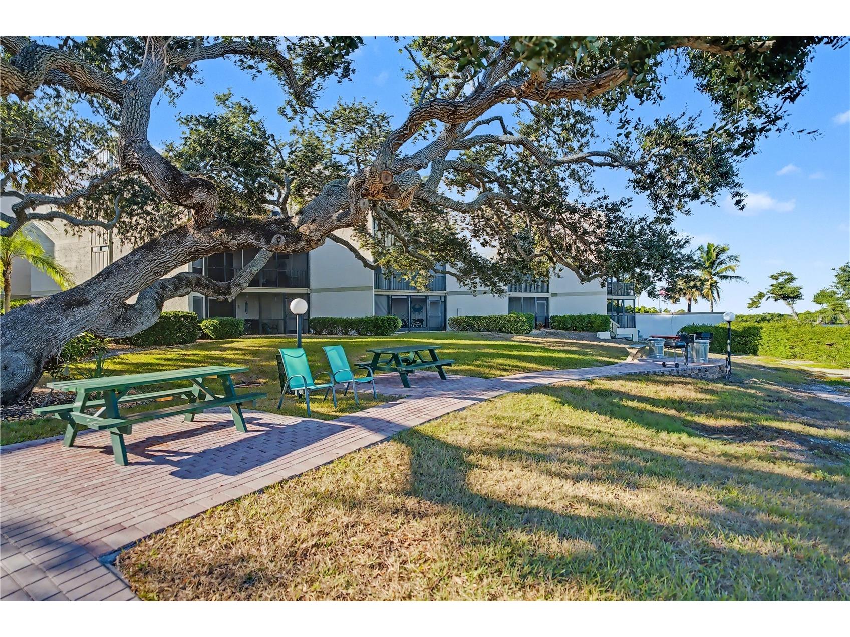 6157 Midnight Pass Road #E23 Sarasota FL 34242 A4675237 image45