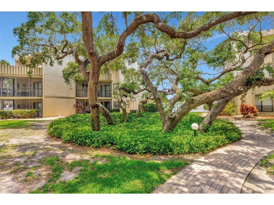 6157 Midnight Pass Road #E24 Sarasota FL 34242 A4663201 image31