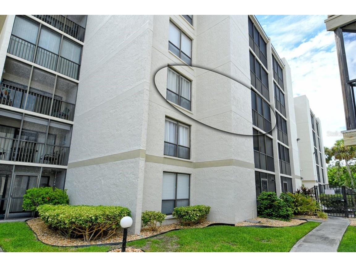 6157 Midnight Pass Road #E63 Sarasota FL 34242 A4662792 image2