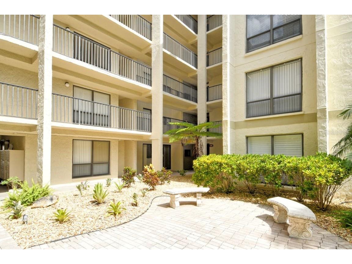 6157 Midnight Pass Road #E63 Sarasota FL 34242 A4662792 image7