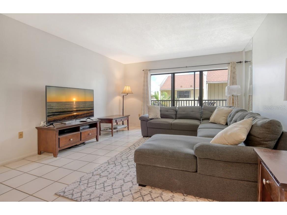 6157 Midnight Pass Road #E63 Sarasota FL 34242 A4662792 image9