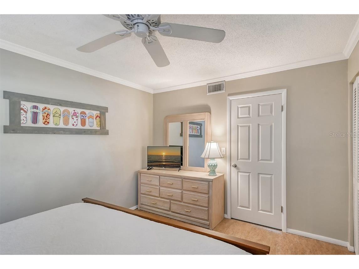 6157 Midnight Pass Road #G11 Sarasota FL 34242 A4615451 image16