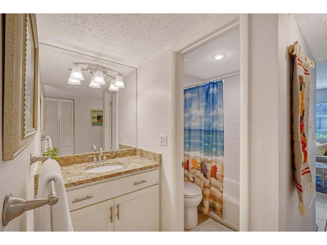 6157 Midnight Pass Road #G11 Sarasota FL 34242 A4615451 image18