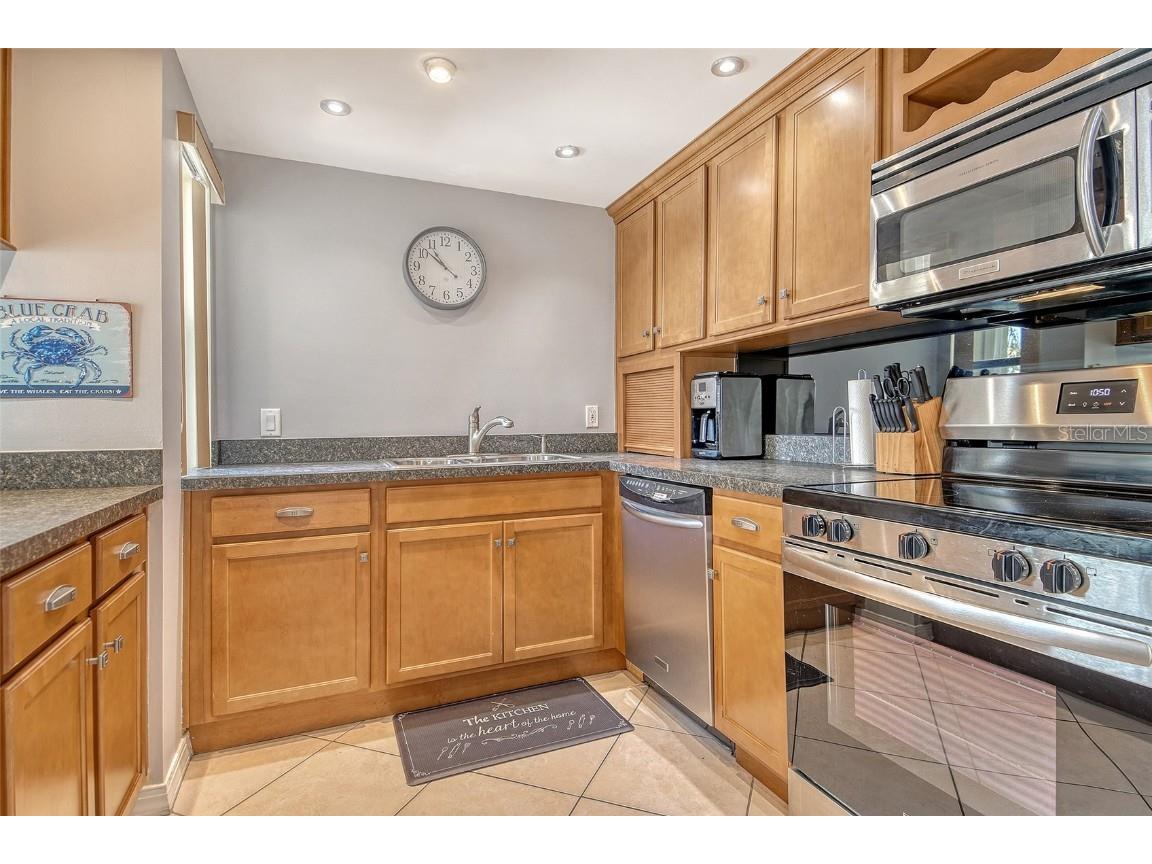 6157 Midnight Pass Road #G22 Sarasota FL 34242 A4673150 image15