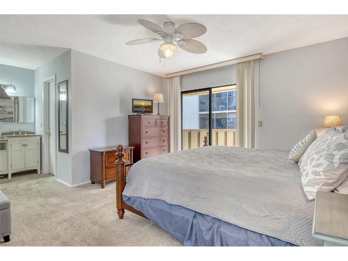 6157 Midnight Pass Road #G22 Sarasota FL 34242 A4673150 image18