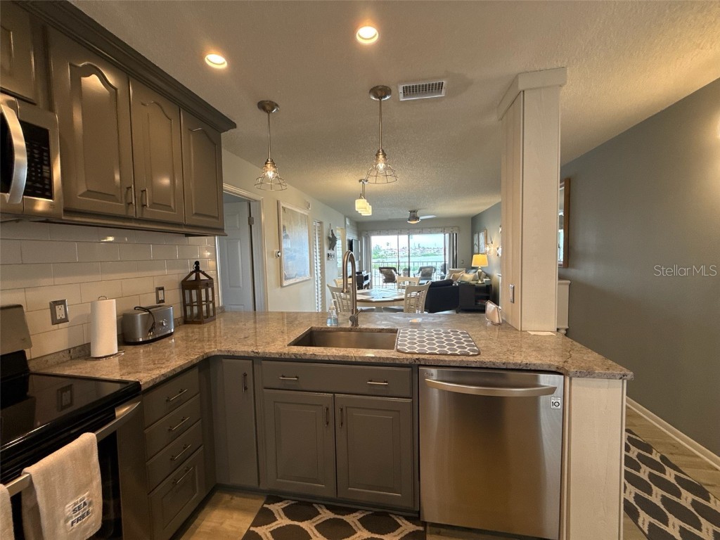 6158 Palma Del Mar Boulevard S #205 Saint Petersburg FL 33715 TB8425325 image6