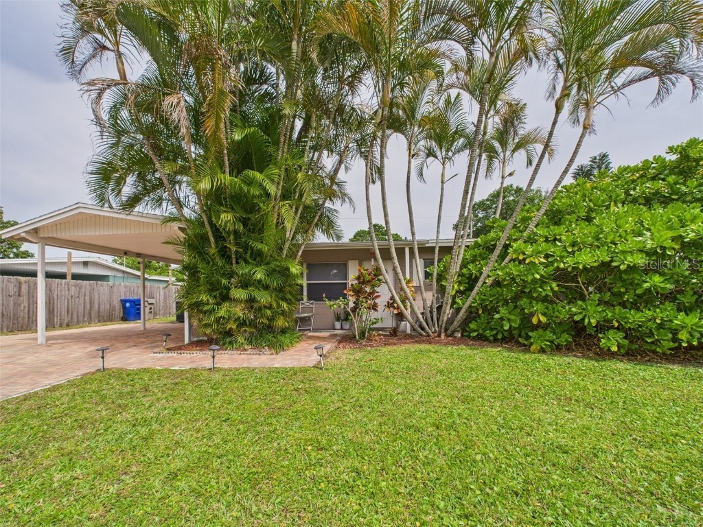 616 26th Avenue Vero Beach FL 32962 P4934215 image1