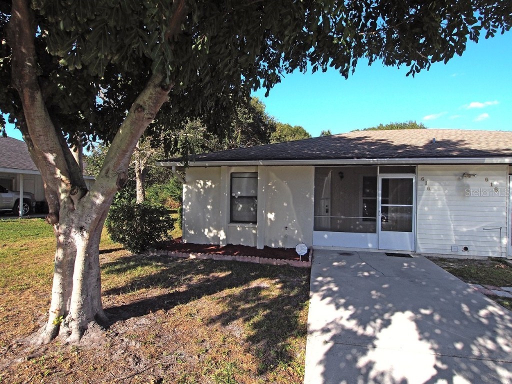 616 45th Street E Palmetto FL 34221 A4582830 image1