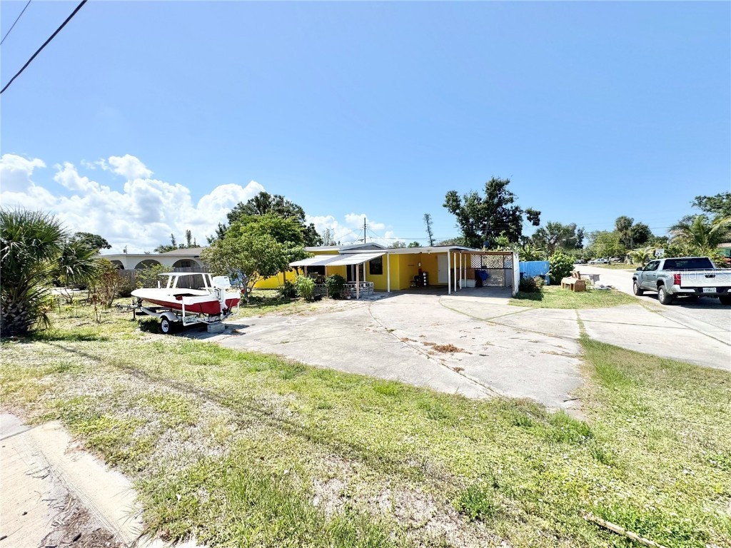 616 63rd Avenue W Bradenton FL 34207 A4653775 image1