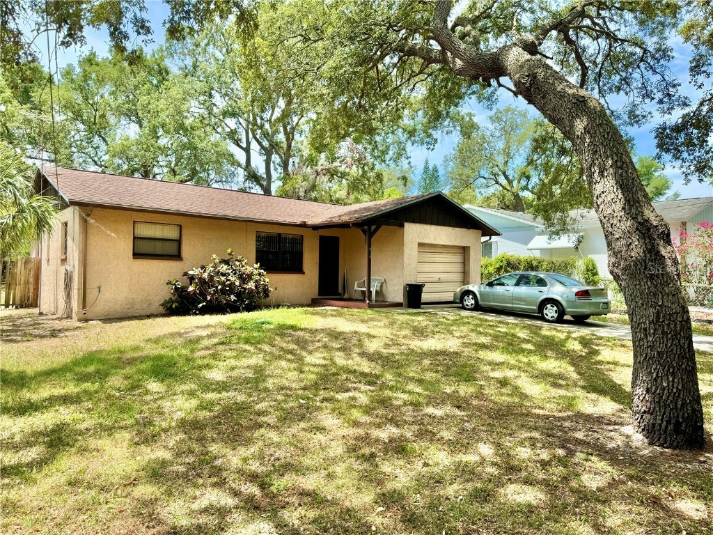 616 Boston Street Tarpon Springs FL 34689 U8250760 image1