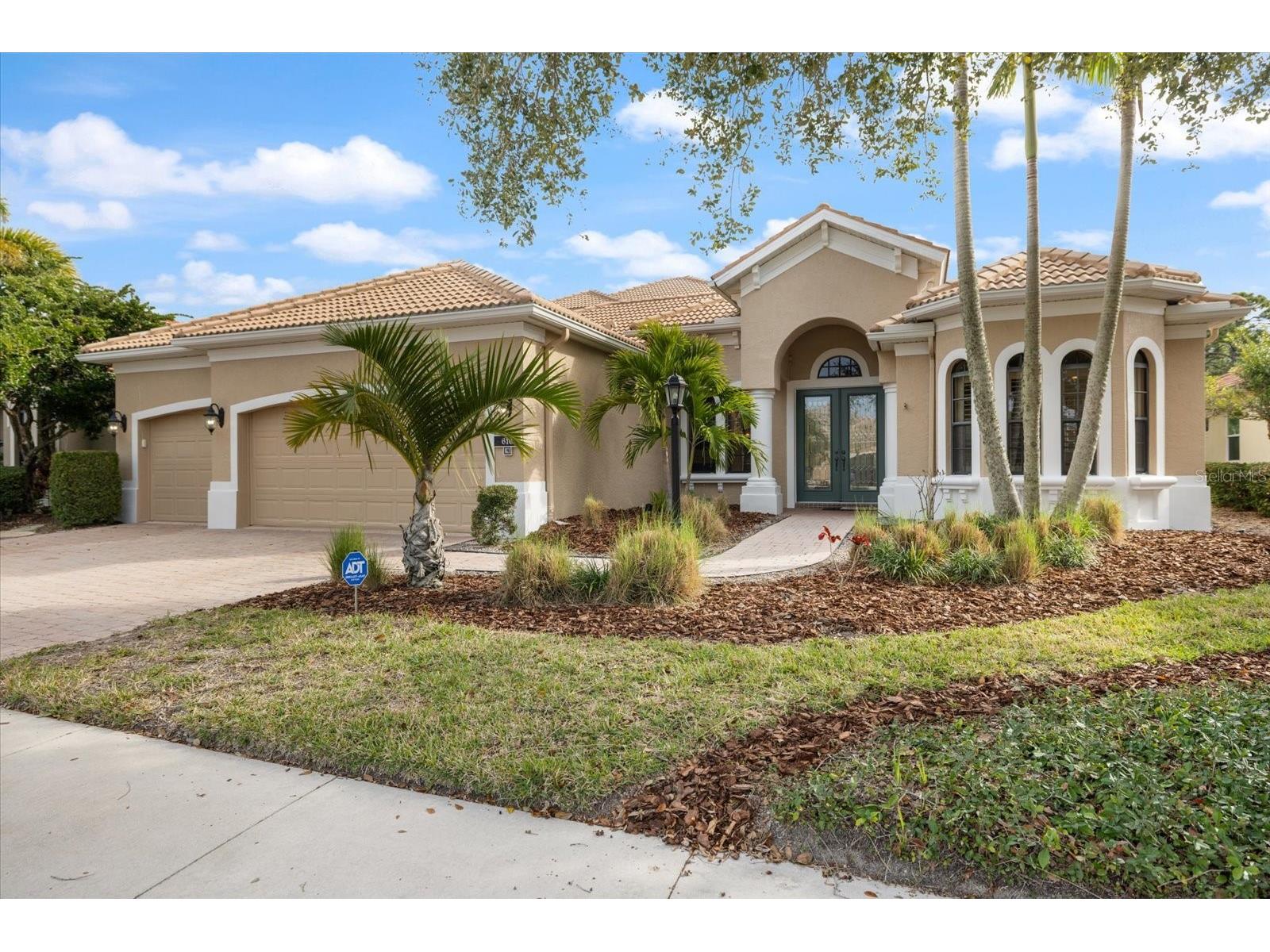 616 Crane Prairie Way Osprey FL 34229 N6142165 image1