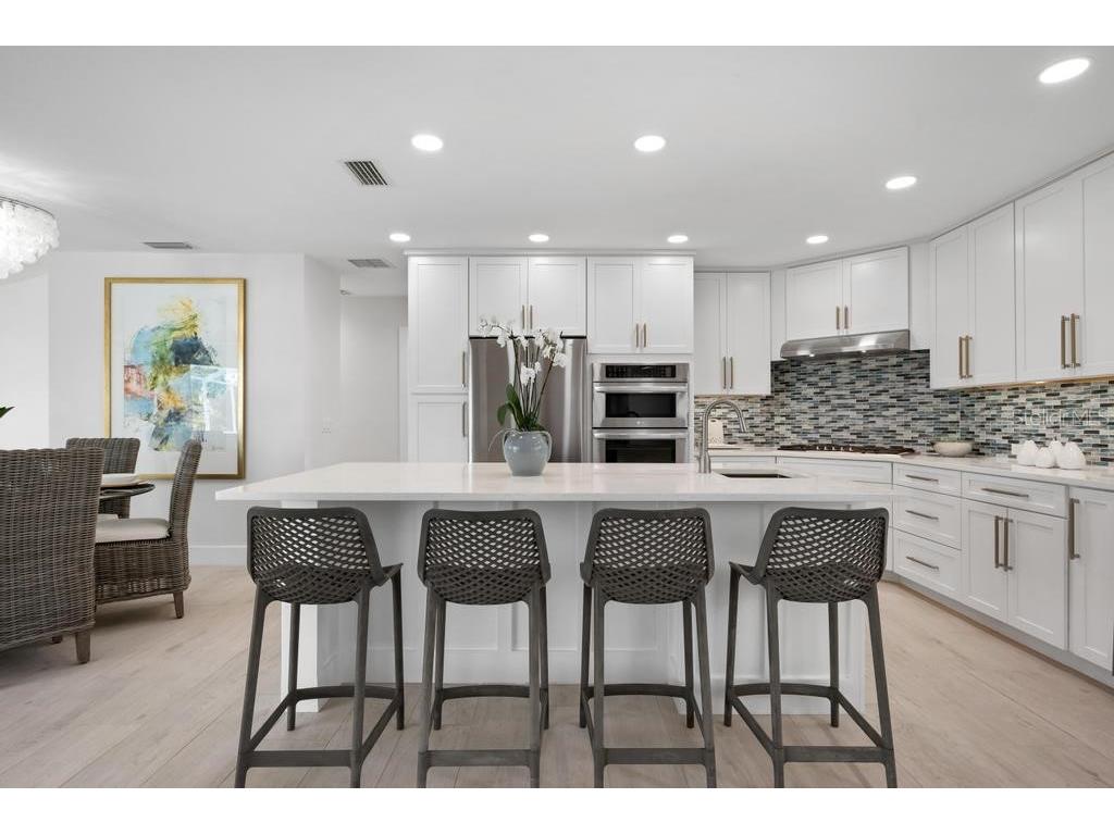 616 Foxworth Lane Holmes Beach FL 34217 A4677576 image10