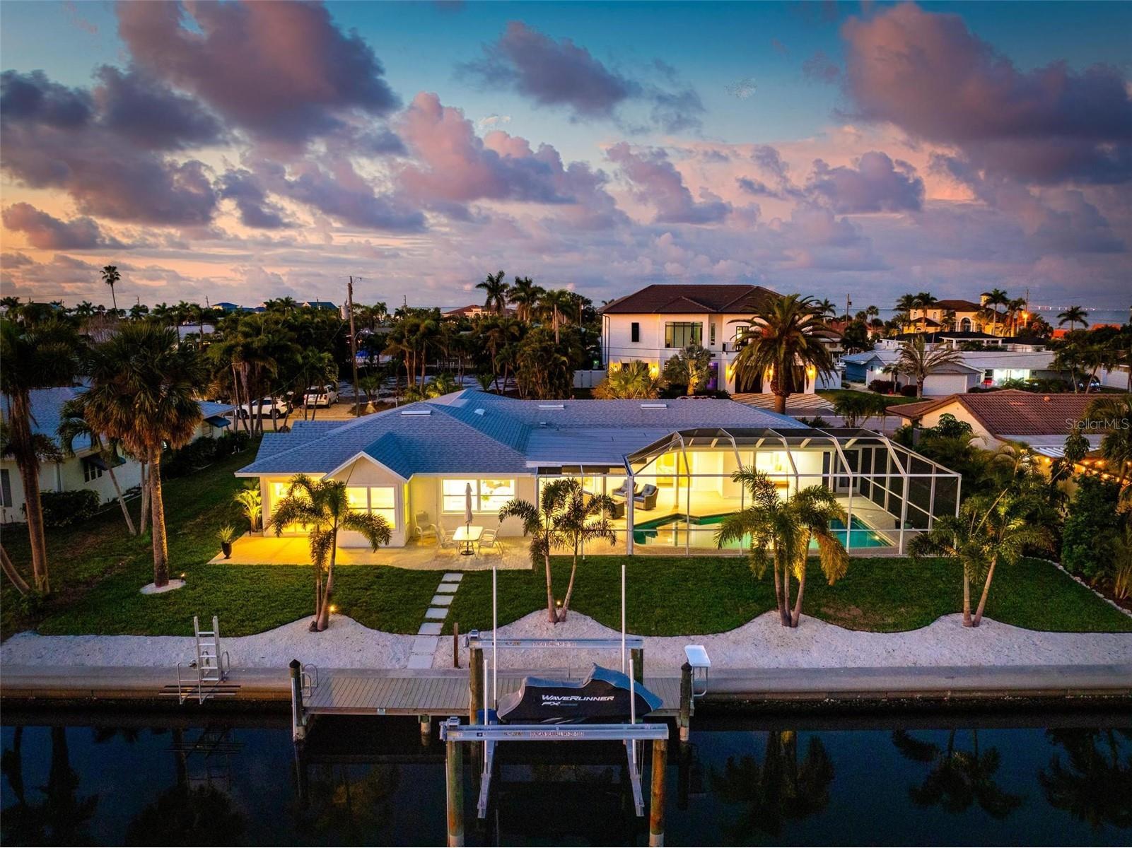 616 Foxworth Lane Holmes Beach FL 34217 A4677576 image3