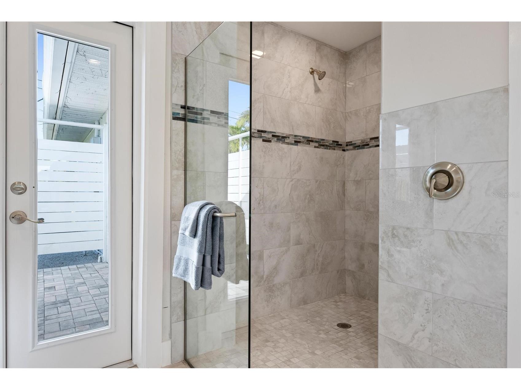 616 Foxworth Lane Holmes Beach FL 34217 A4677576 image44