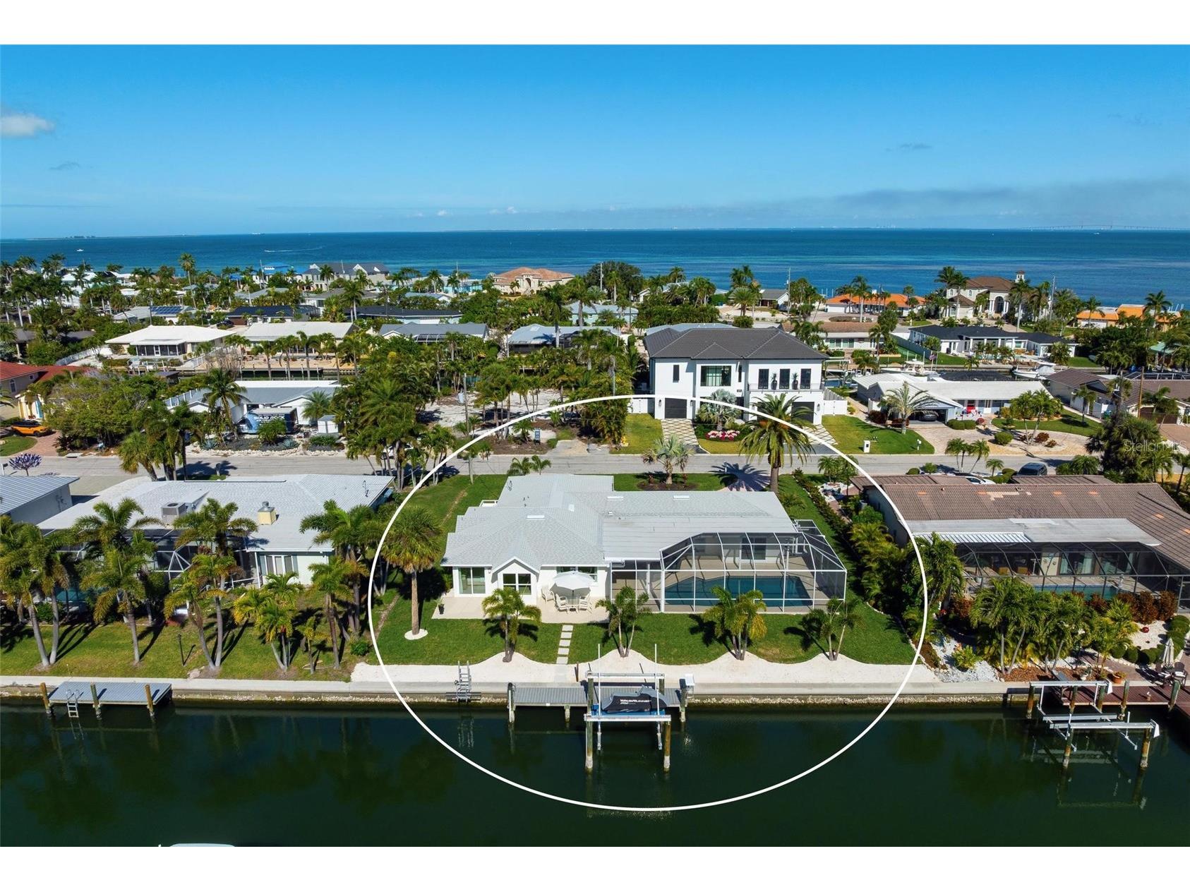 616 Foxworth Lane Holmes Beach FL 34217 A4677576 image6