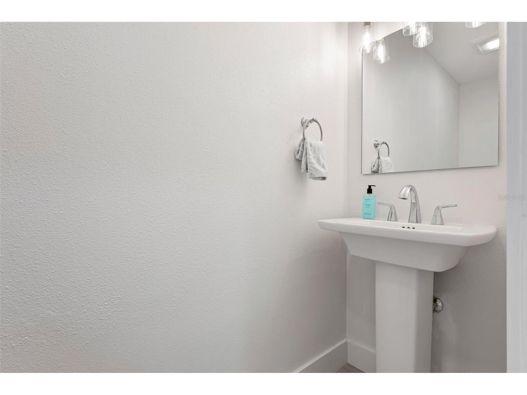 616 Foxworth Lane Holmes Beach FL 34217 A4677576 image61