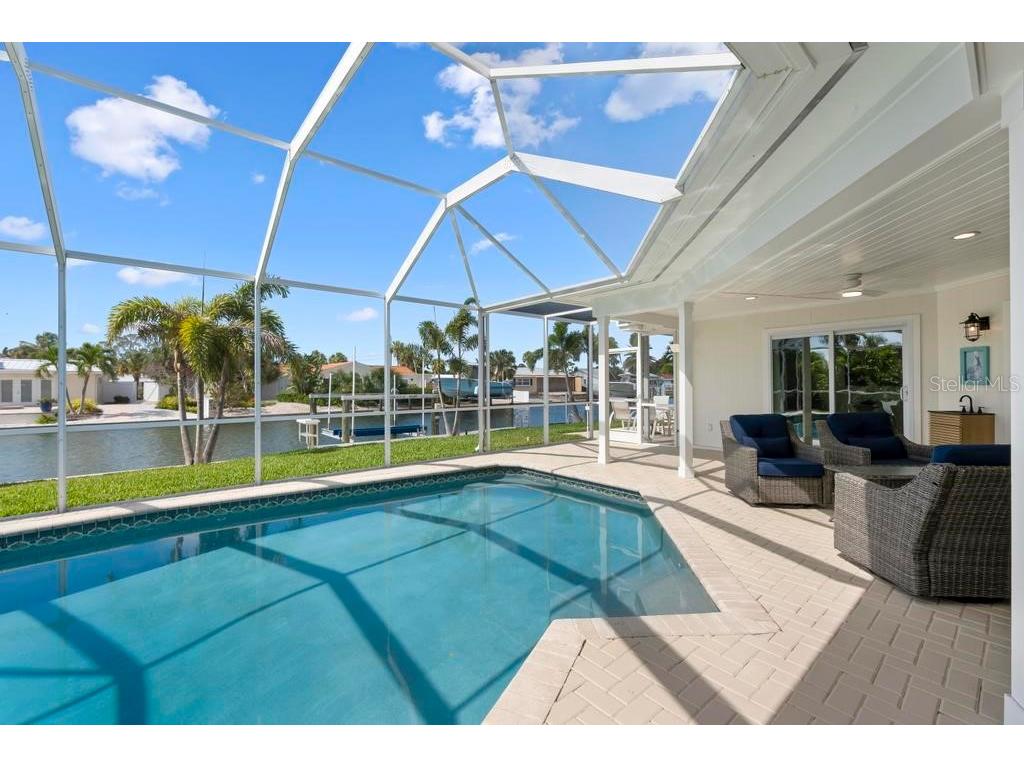 616 Foxworth Lane Holmes Beach FL 34217 A4677576 image70