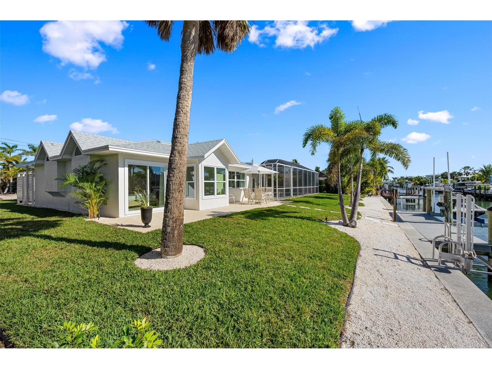 616 Foxworth Lane Holmes Beach FL 34217 A4677576 image75