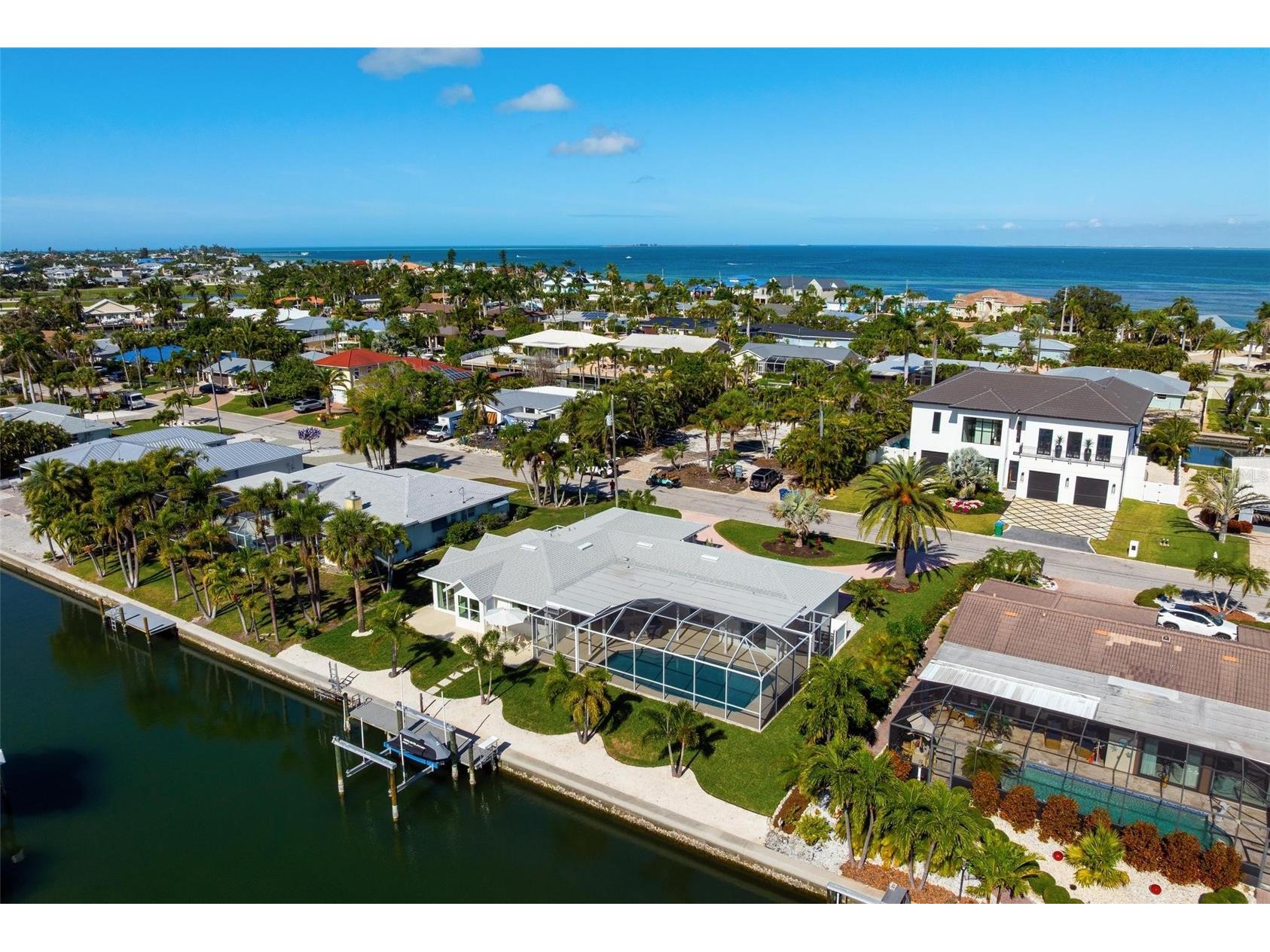 616 Foxworth Lane Holmes Beach FL 34217 A4677576 image87