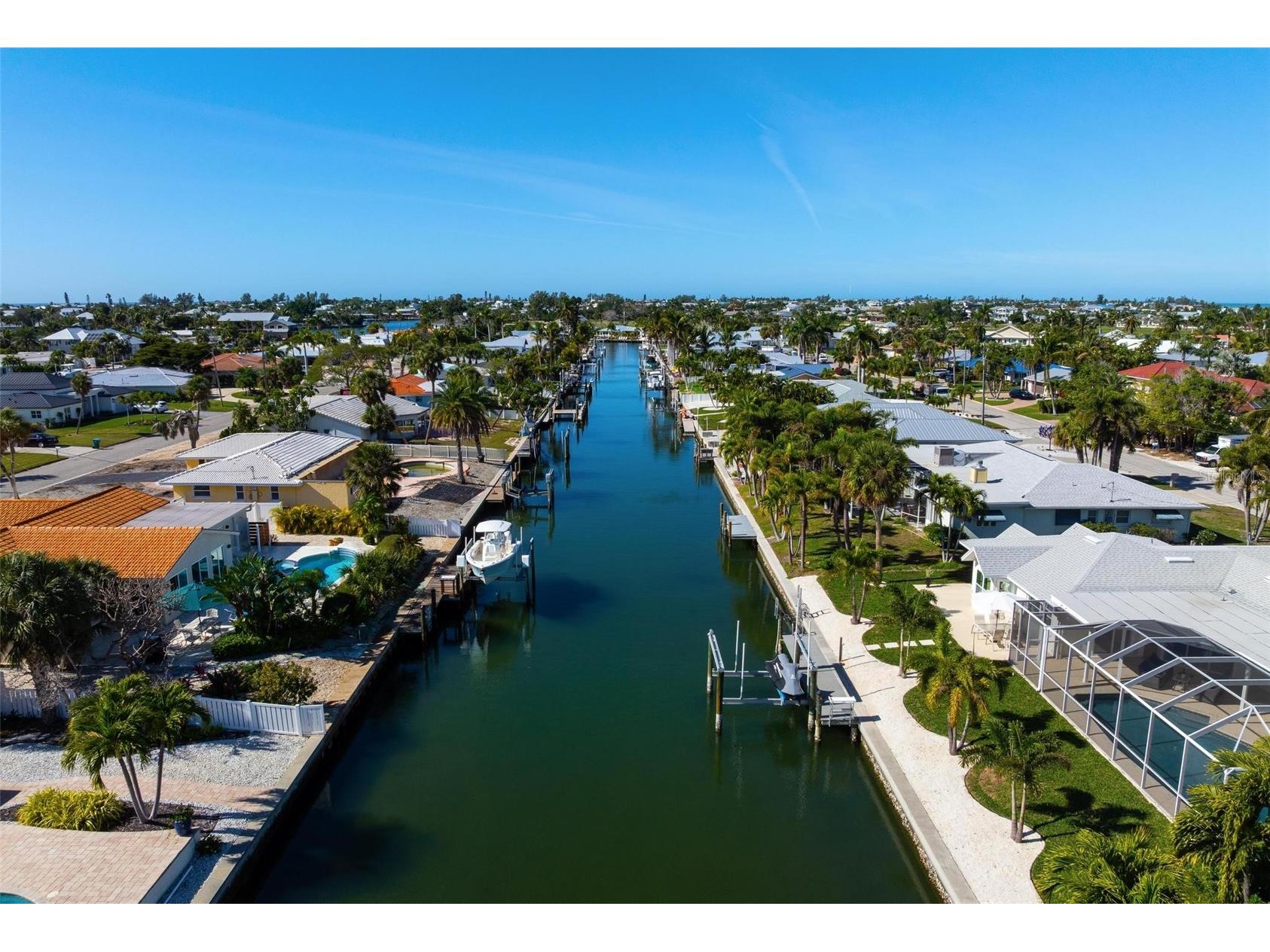 616 Foxworth Lane Holmes Beach FL 34217 A4677576 image89