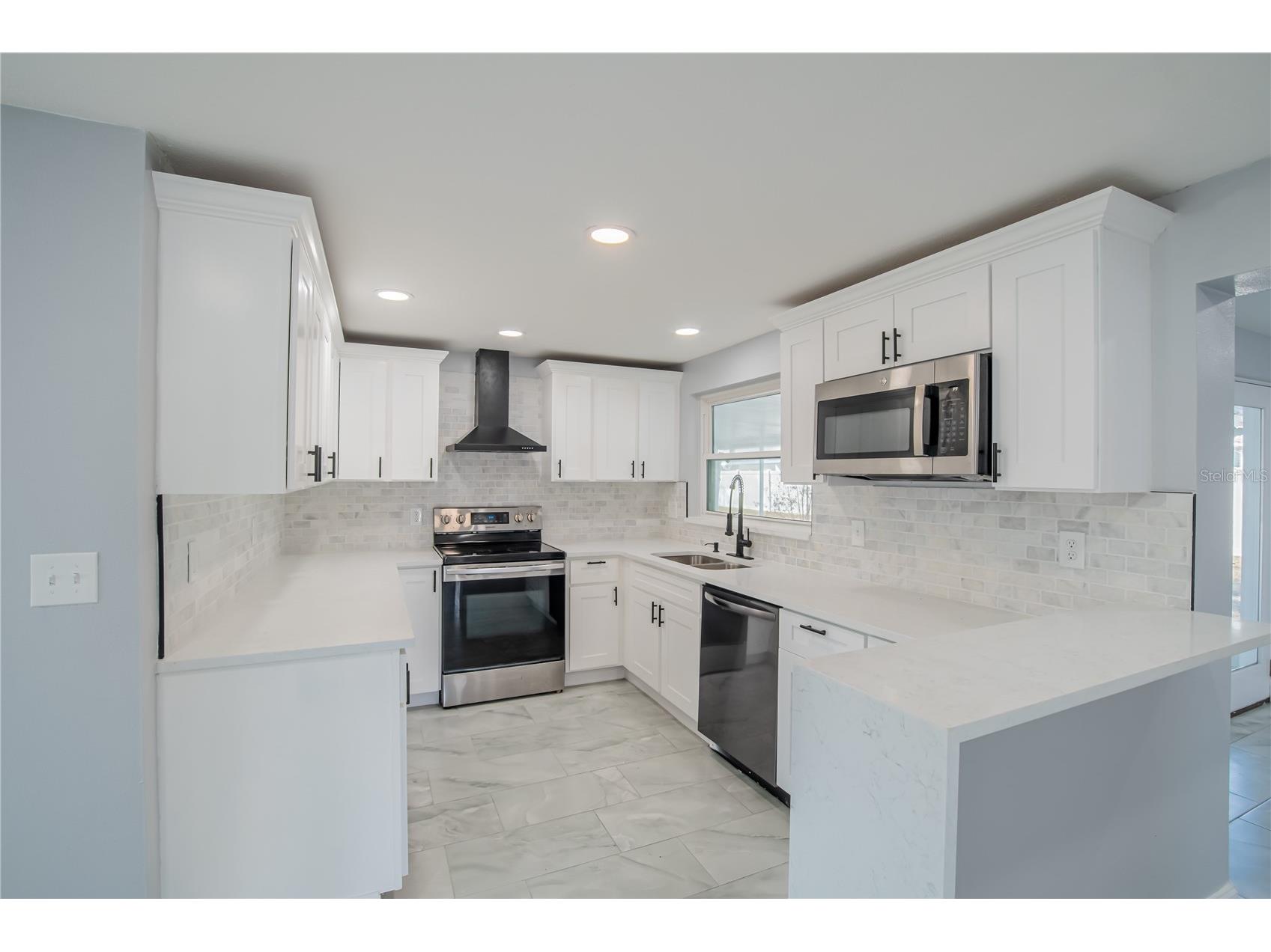 616 Highview Circle N Brandon FL 33510 TB8468813 image6