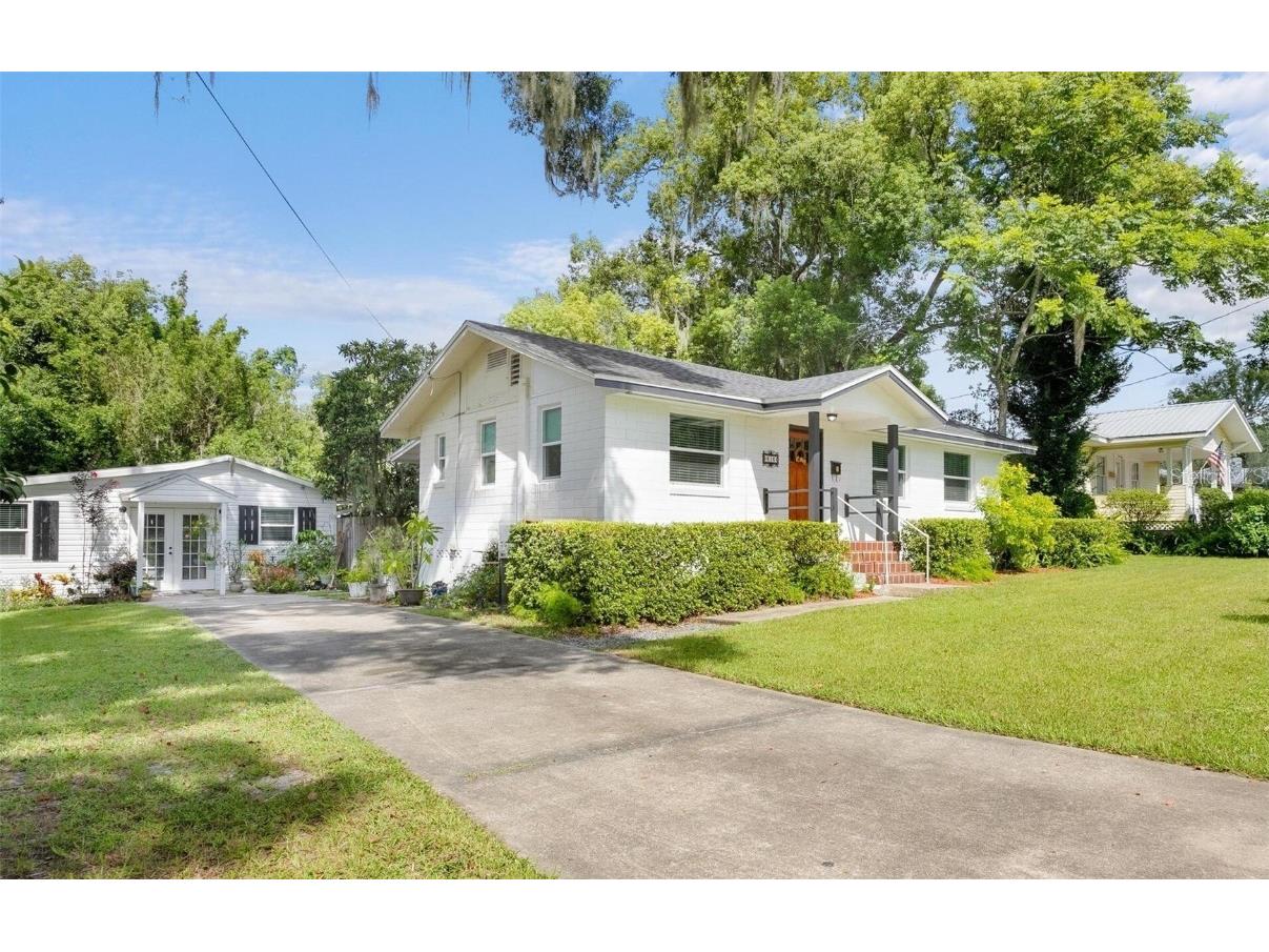 616 N Florida Avenue Deland FL 32720 V4938292 image1