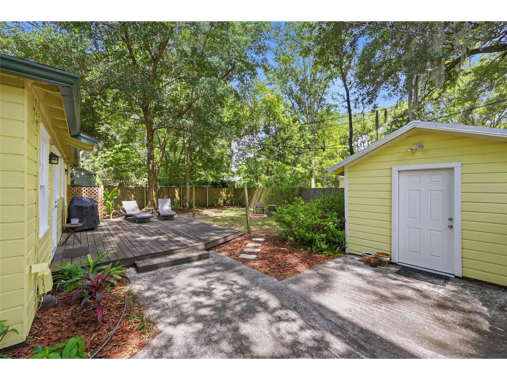 616 NW 8th Place Gainesville FL 32601 GC541766 image24