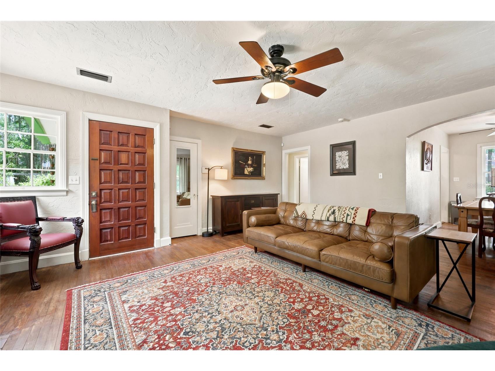616 NW 8th Place Gainesville FL 32601 GC541766 image6