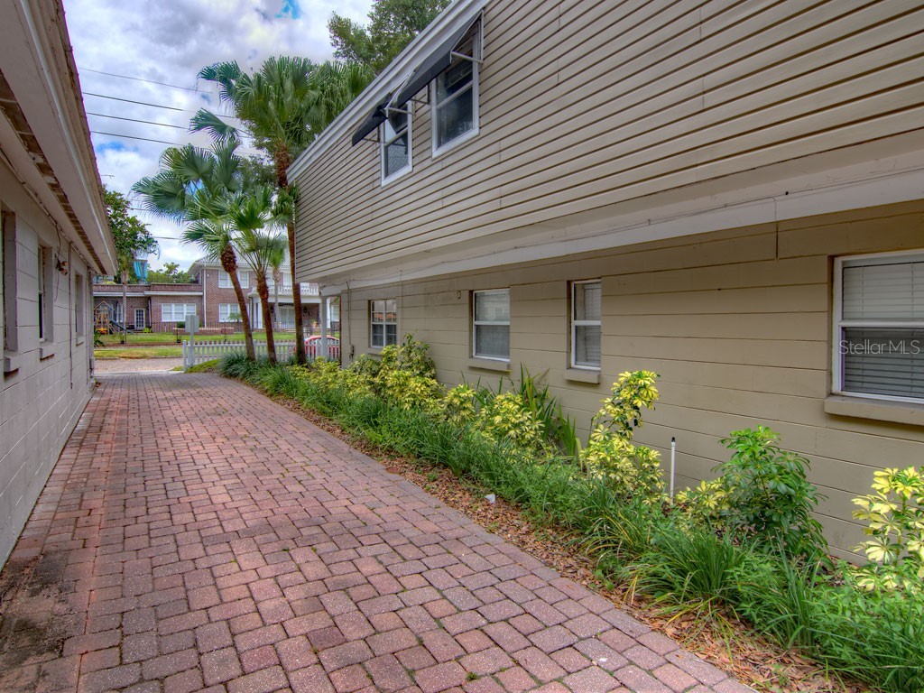 616 Palmer Street #B Orlando FL 32801 O6387420 image4