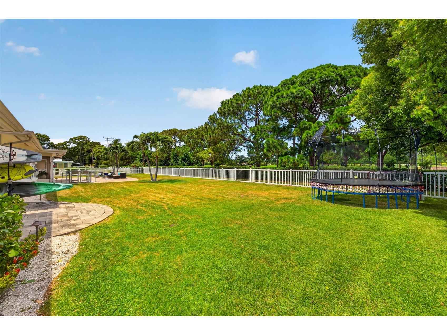616 Pineland Avenue Belleair FL 33756 TB8523443 image26