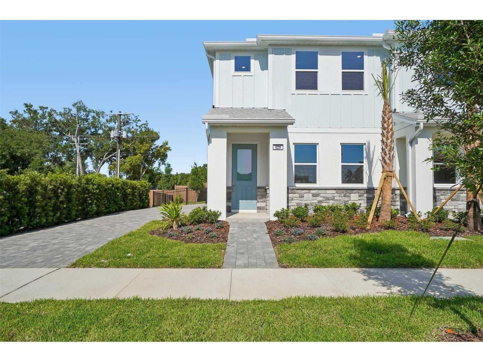 616 Silver Stream Court Brandon FL 33511 TB8515852 image1