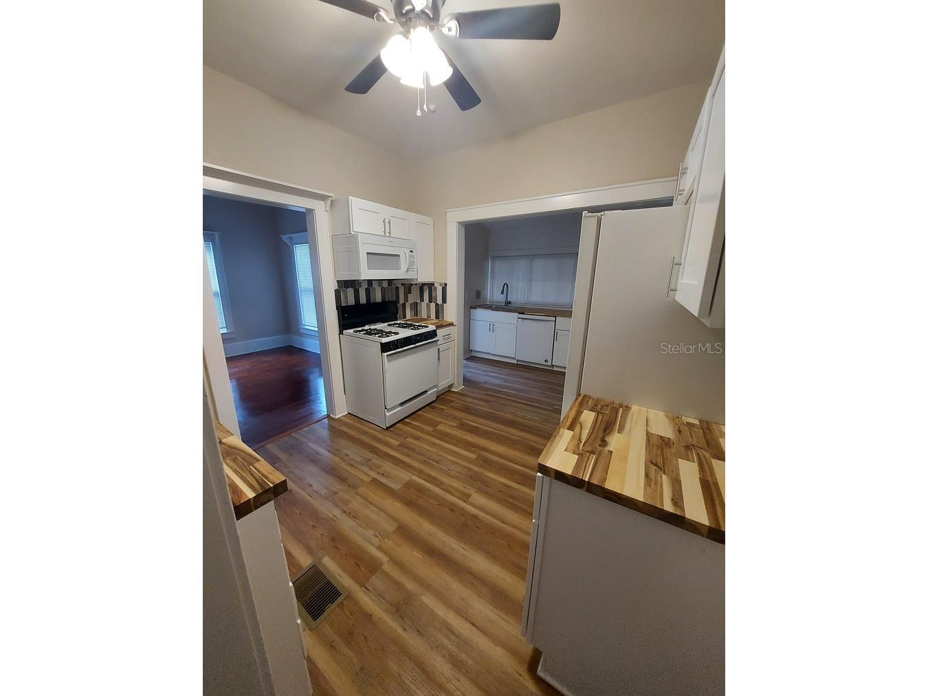 616 W Howry Avenue Deland FL 32720 R4910450 image9
