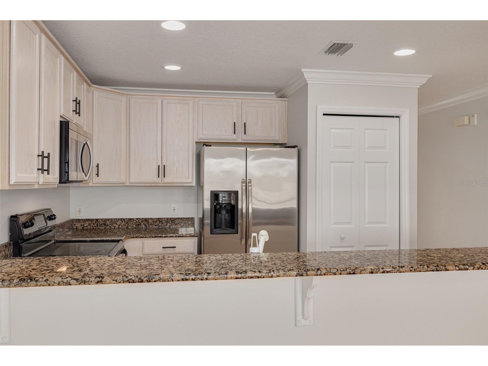 616 Yardarm Drive #8 Apollo Beach FL 33572 TB8516195 image7