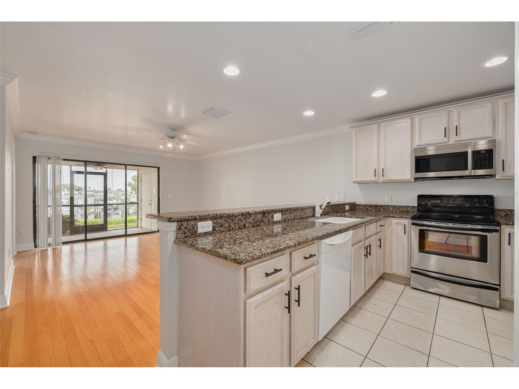 616 Yardarm Drive #8 Apollo Beach FL 33572 TB8516195 image8