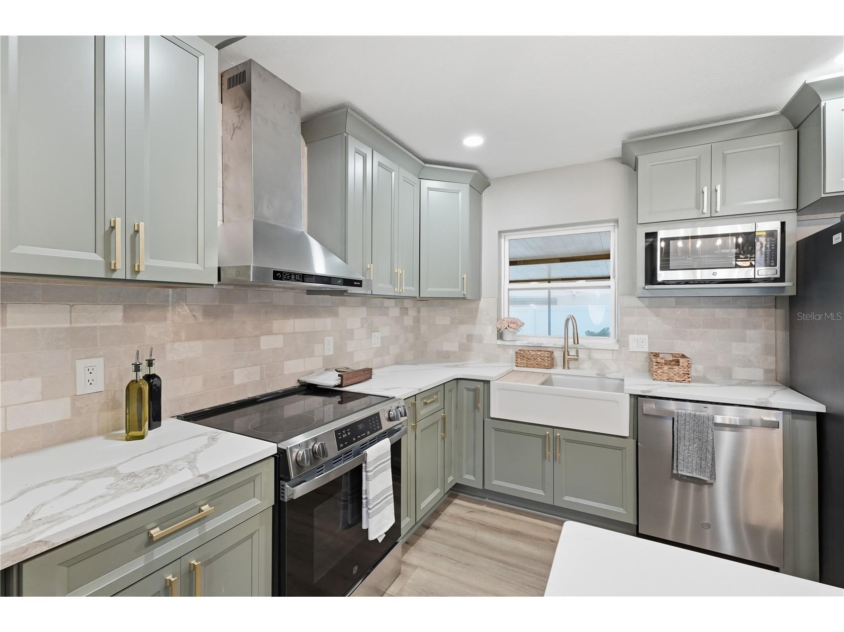 6160 22nd Avenue N Saint Petersburg FL 33710 TB8474782 image11
