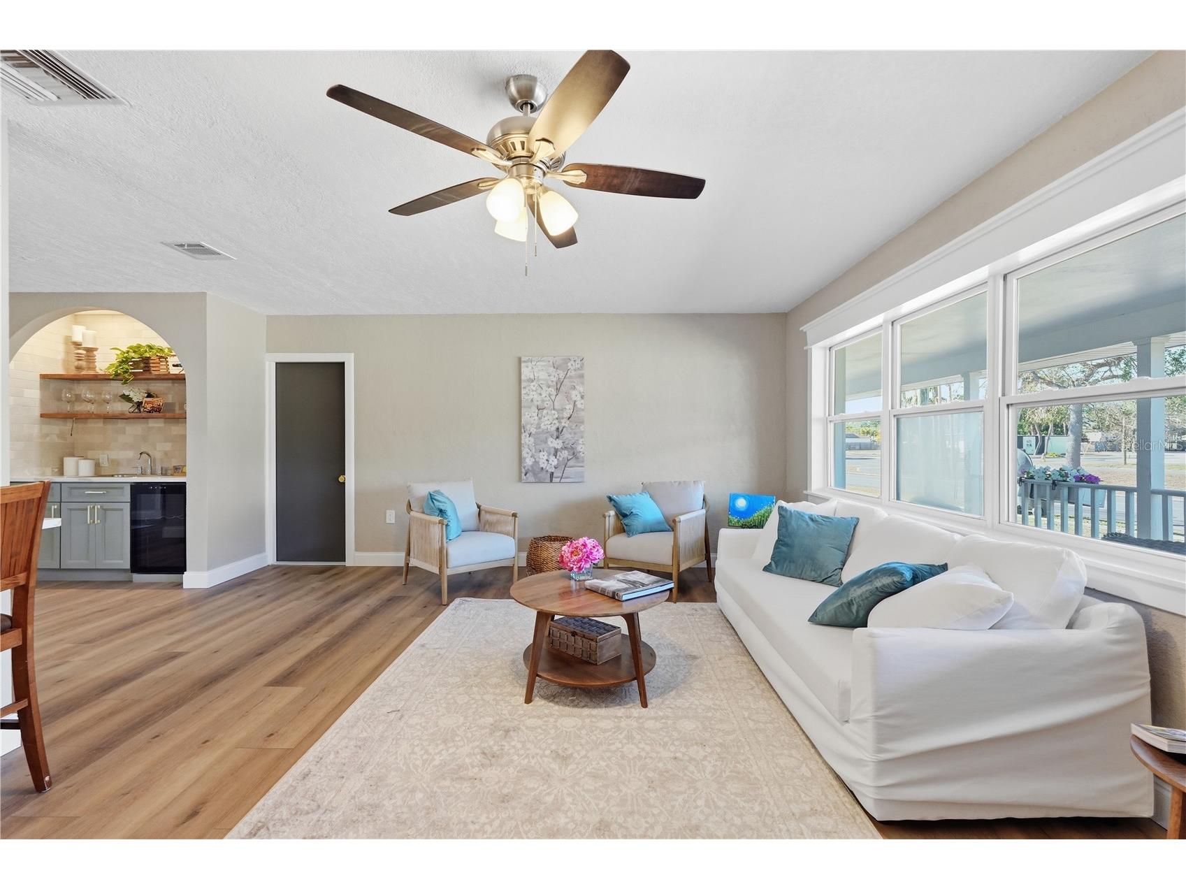 6160 22nd Avenue N Saint Petersburg FL 33710 TB8474782 image6