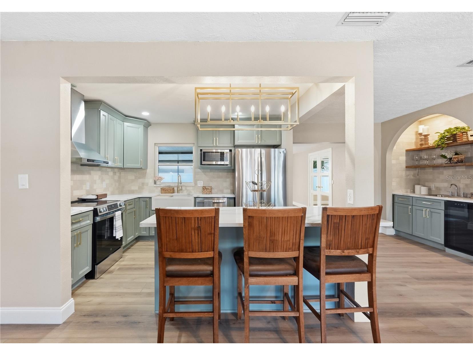 6160 22nd Avenue N Saint Petersburg FL 33710 TB8474782 image8