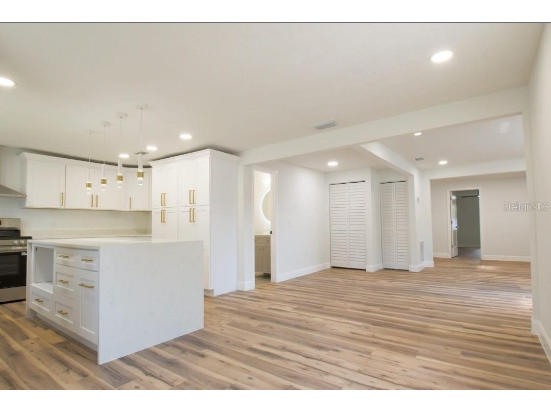 6160 71st Avenue N Pinellas Park FL 33781 A4663840 image6