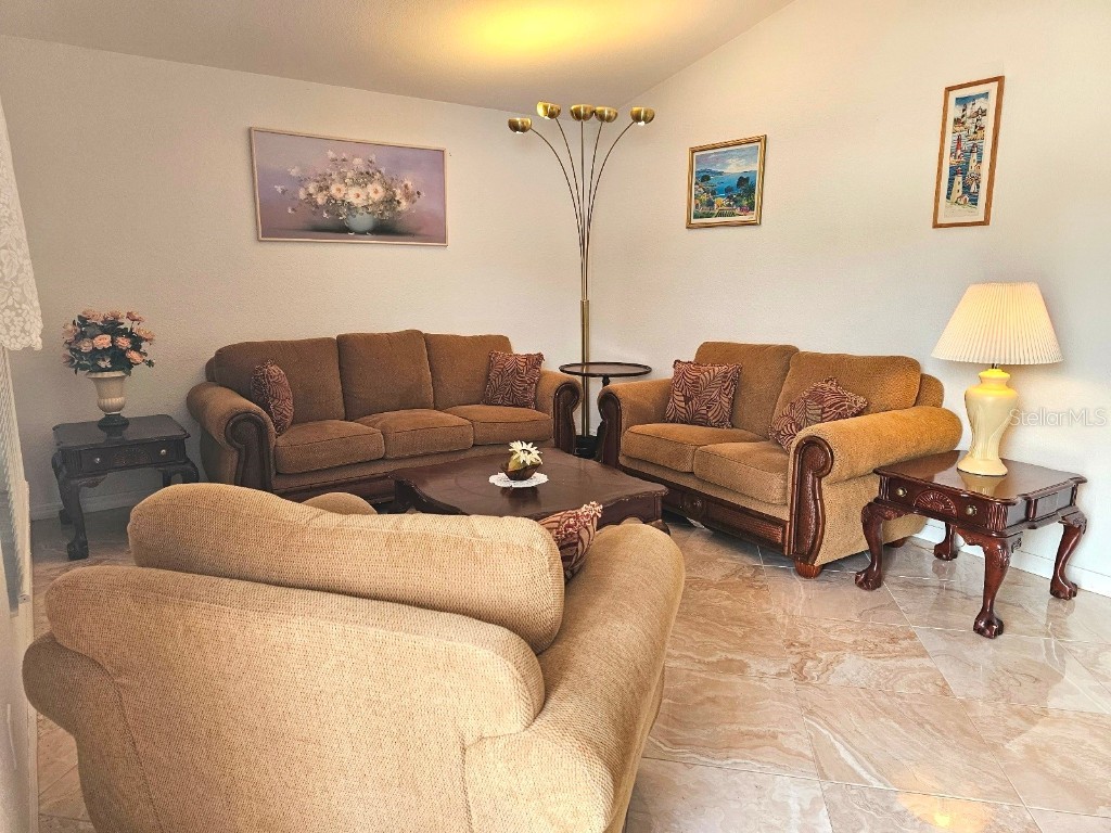 6161 Coliseum Boulevard Port Charlotte FL 33981 C7500979 image2