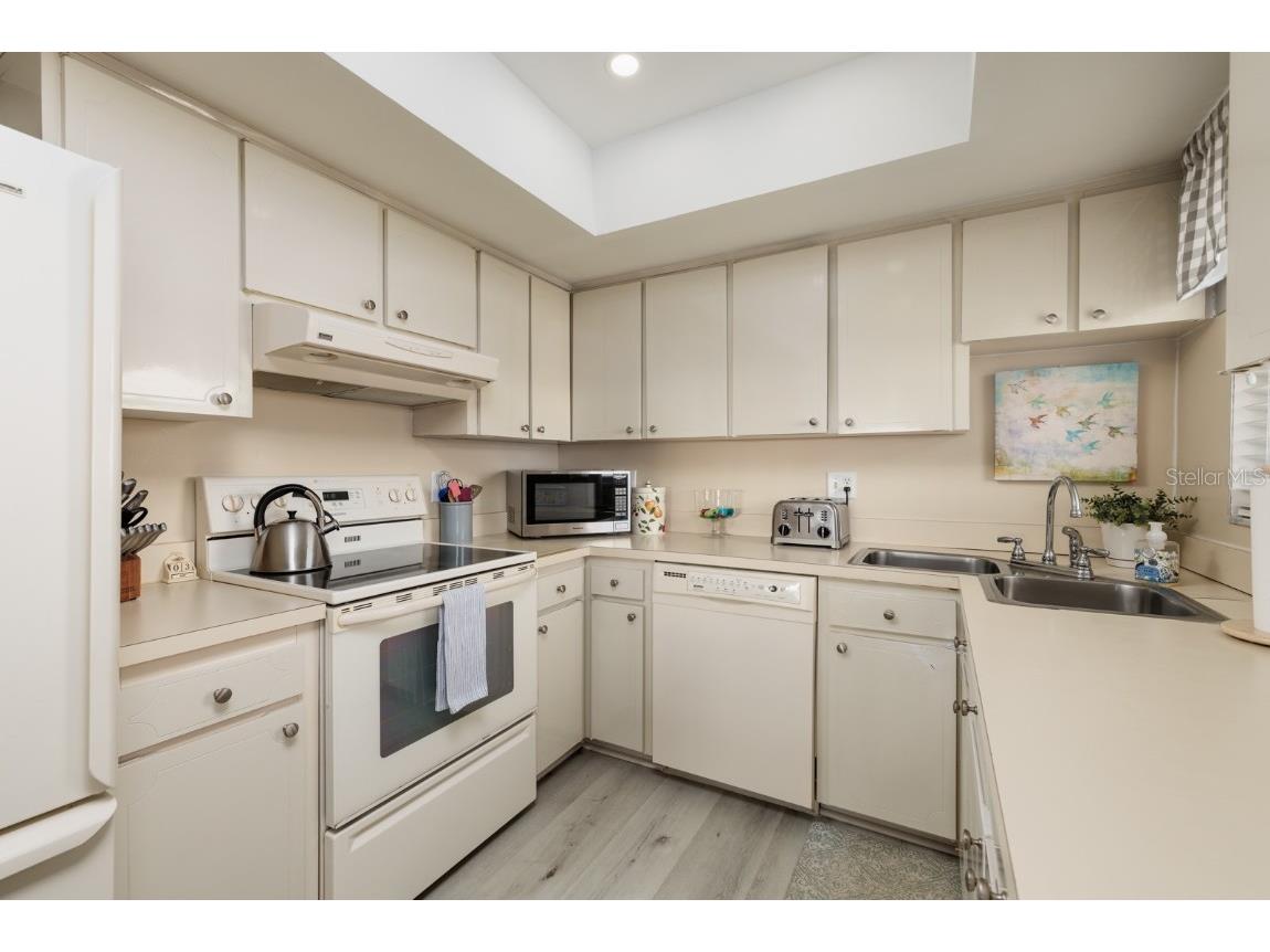 6161 Gulf Winds Drive #338 Saint Pete Beach FL 33706 - BOCA CIEGA BAY TB8368088 image9