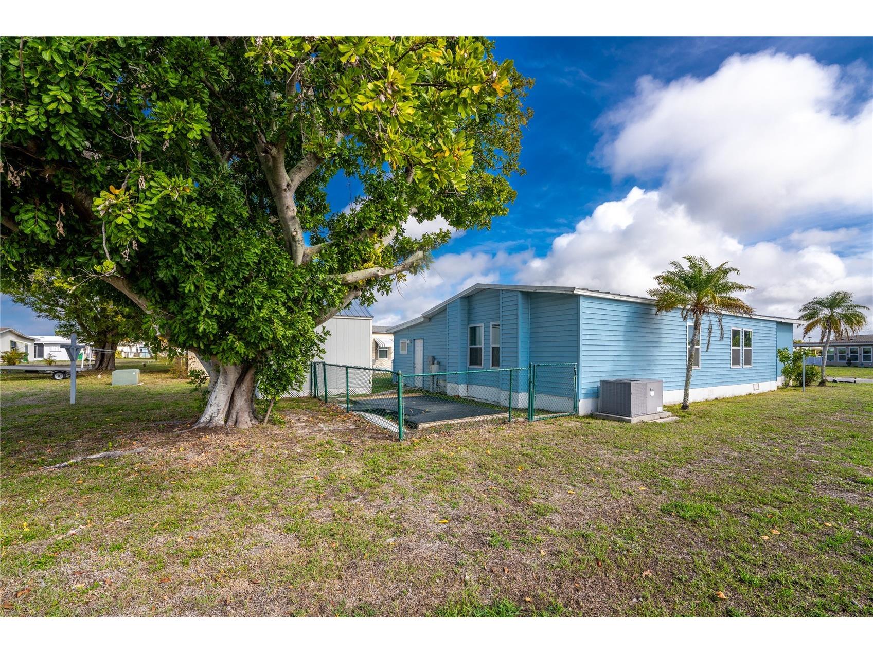 6161 Oriole Boulevard Englewood FL 34224 D6146352 image38