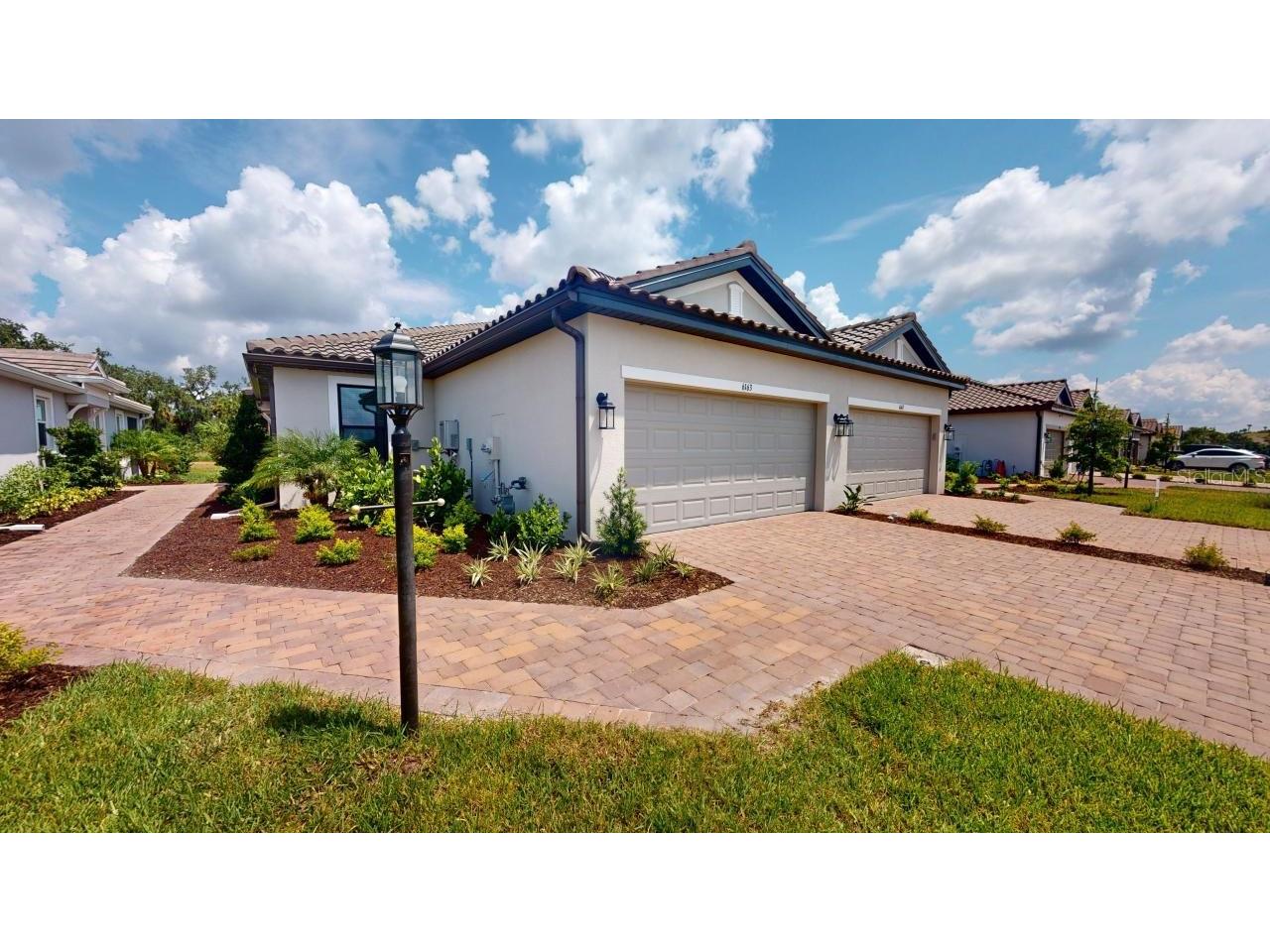 6163 Mesa Glen Bradenton FL 34203 A4613012 image1