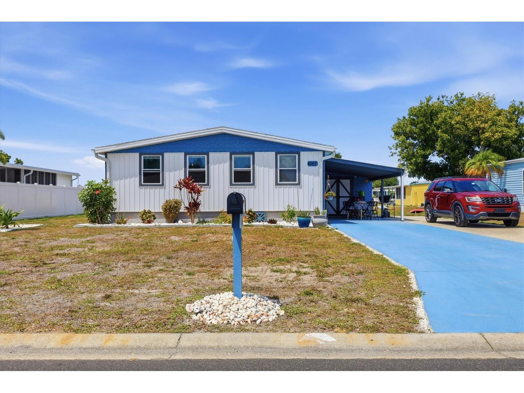 6167 Oriole Boulevard Englewood FL 34224 D6147248 image1