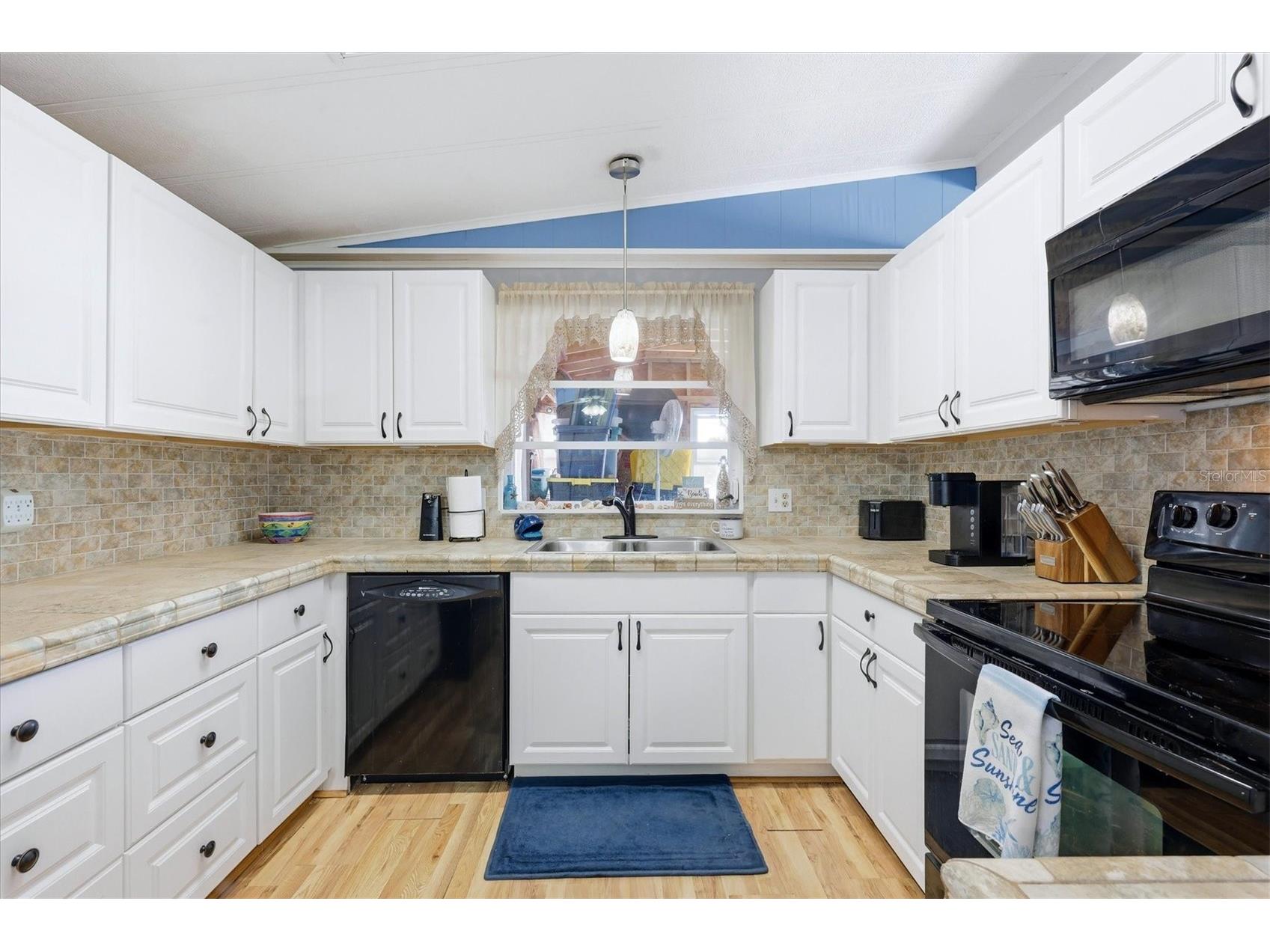 6167 Oriole Boulevard Englewood FL 34224 D6147248 image10