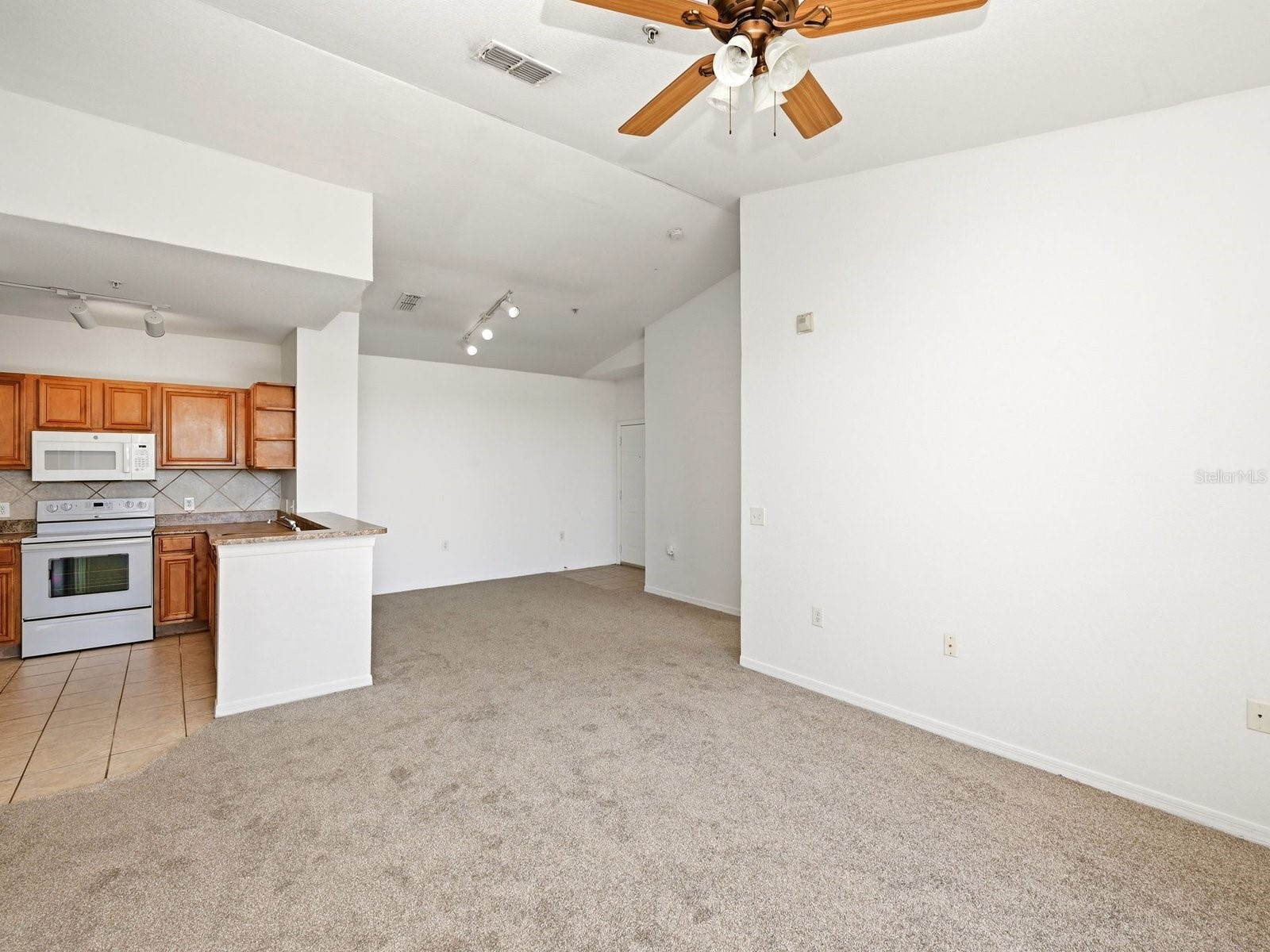 6169 Metrowest Boulevard #305 Orlando FL 32835 O6396780 image13