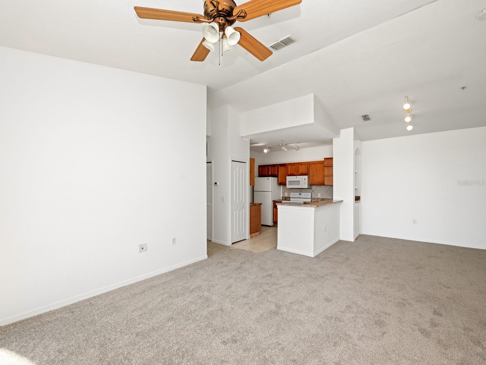 6169 Metrowest Boulevard #305 Orlando FL 32835 O6396780 image15